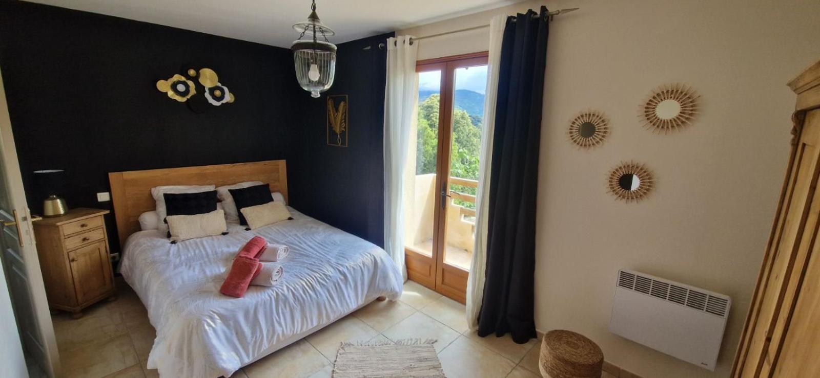 Mare E Monti Chez Thomas Et Magali Bed & Breakfast Vico Exterior foto
