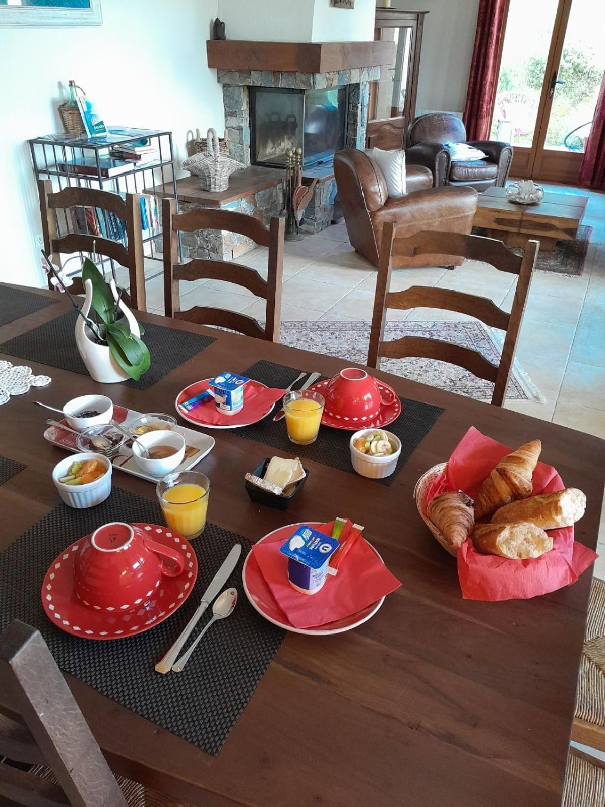 Mare E Monti Chez Thomas Et Magali Bed & Breakfast Vico Exterior foto